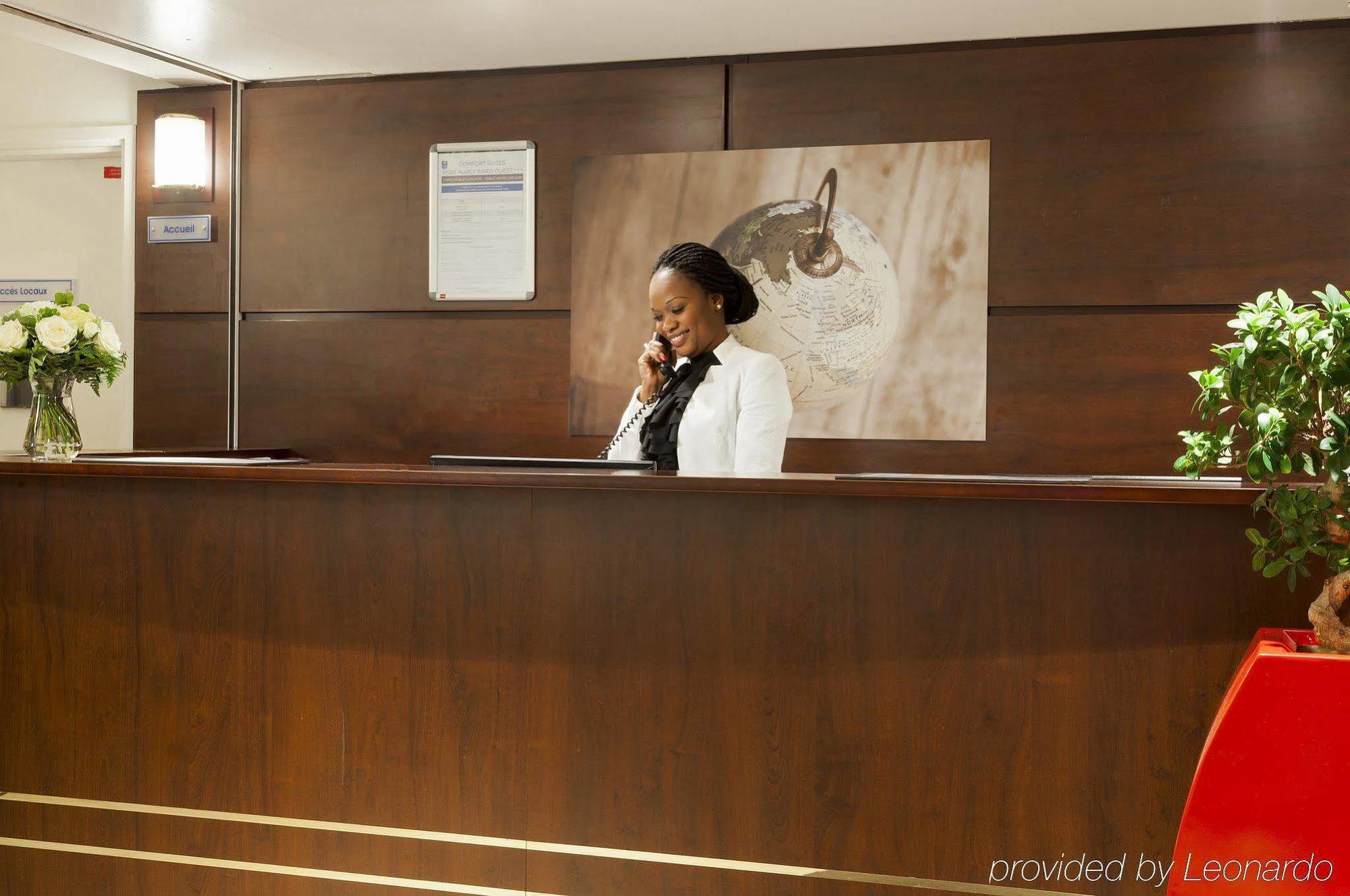 Comfort Suites Le-Port-Marly Paris Ouest เลอ ปอร์-มาร์ลี ภายนอก รูปภาพ