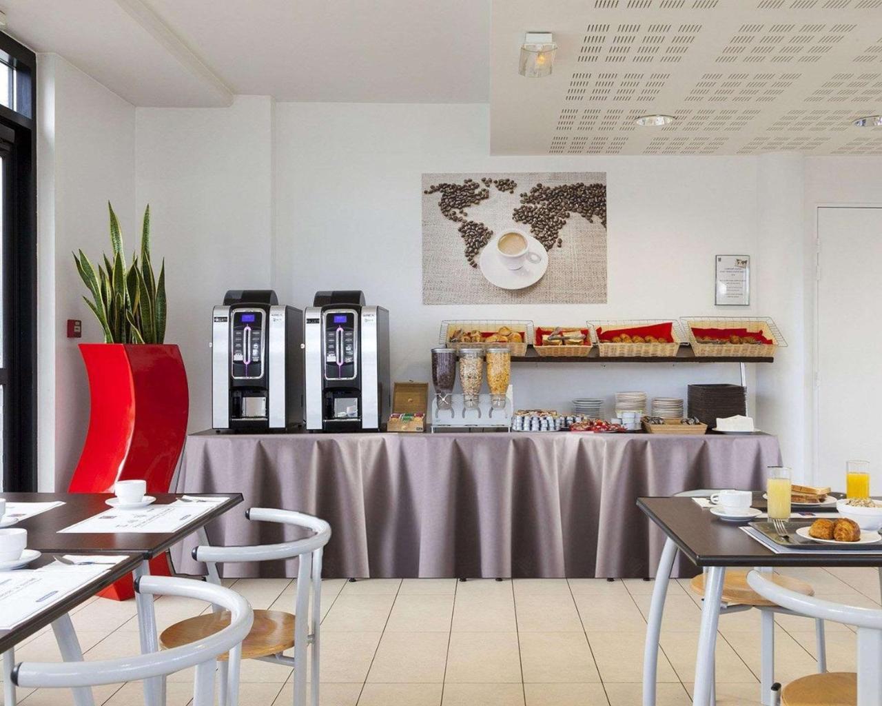 Comfort Suites Le-Port-Marly Paris Ouest เลอ ปอร์-มาร์ลี ภายนอก รูปภาพ