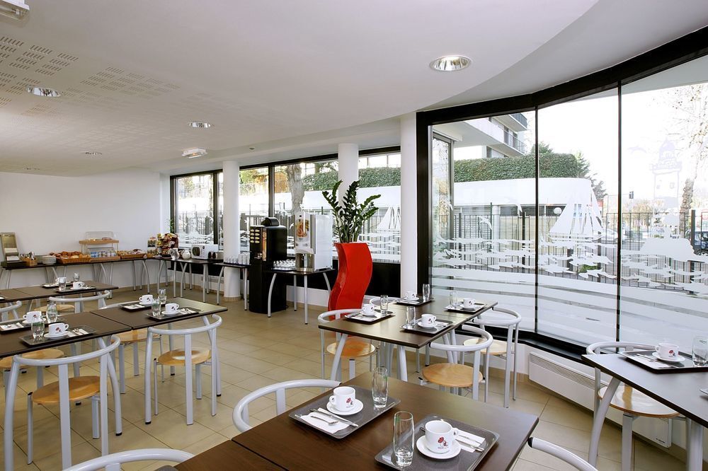 Comfort Suites Le-Port-Marly Paris Ouest เลอ ปอร์-มาร์ลี ภายนอก รูปภาพ